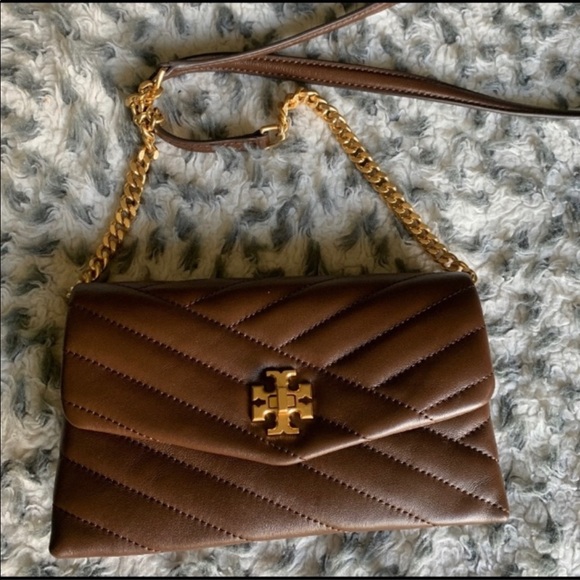 Tory Burch Handbags - Tory Burch Kira Chevron Chain Wallet crossbody